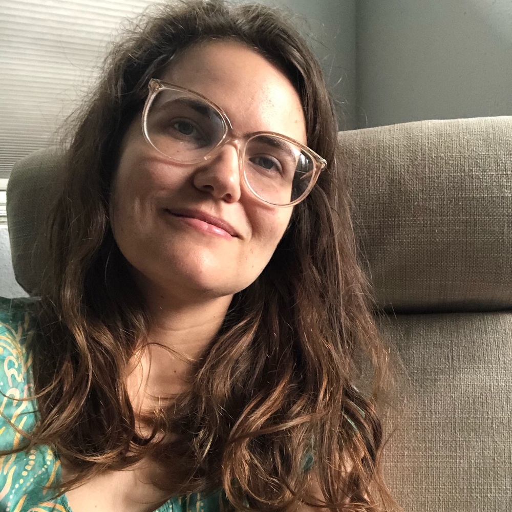 Meet your Posher, Emily